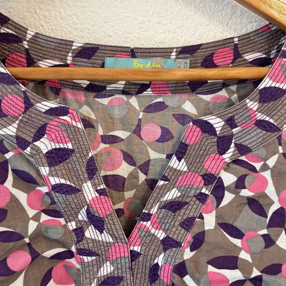 Boden Geometric Floral Tunic Top Womens Size 8 Preppy Office Classic Abstract - Picture 4 of 10